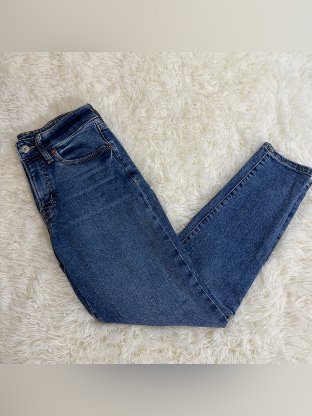 Old Navy Women's High-Rise Blue Jeans